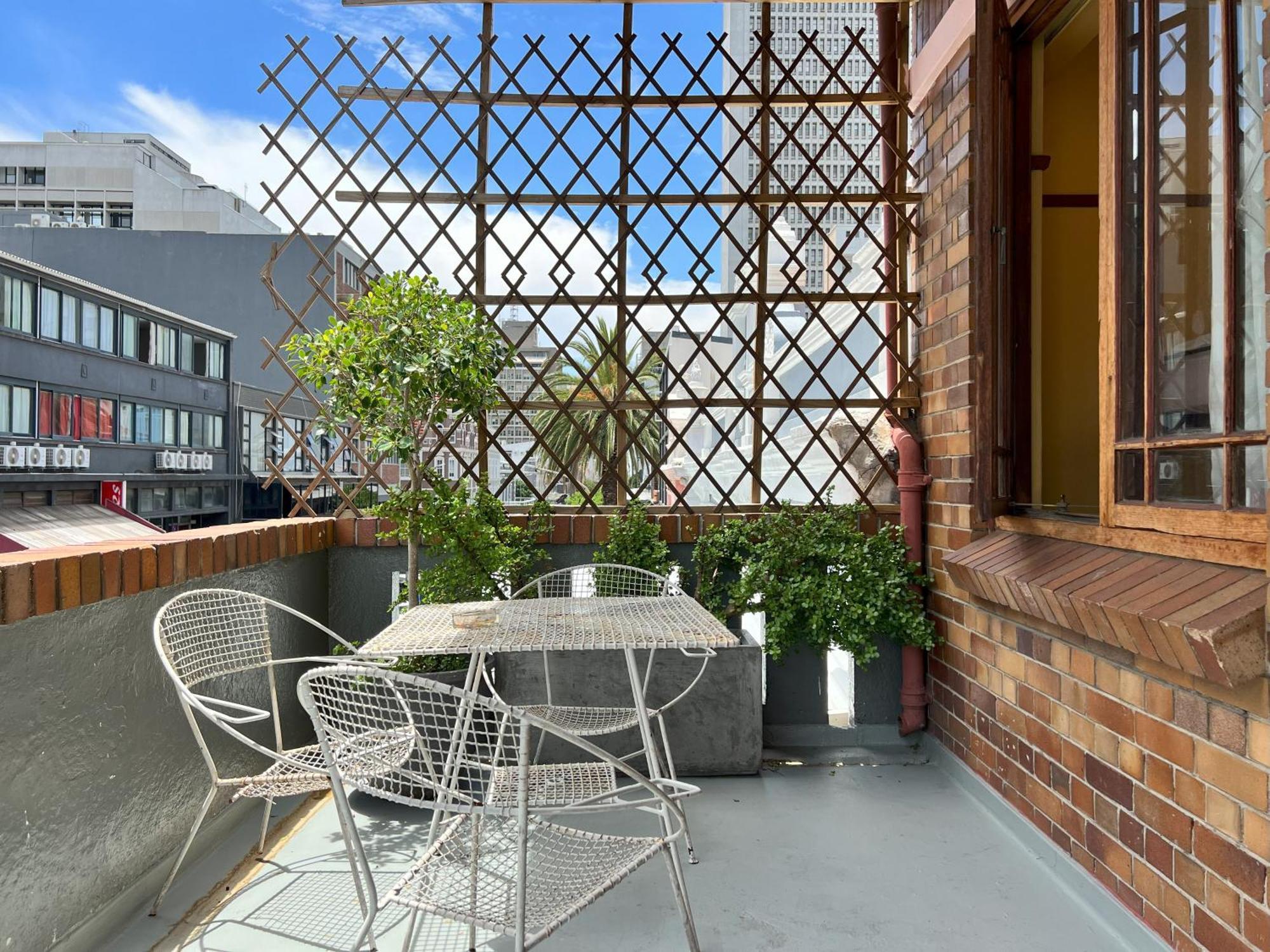Long Street Backpackers (Adults Only) Hostel Cape Town Exterior photo